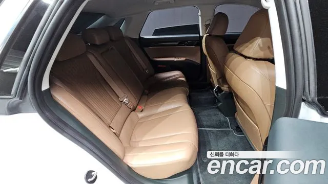 Hyundai Grandeur GN7 — Фото автомобиля 17
