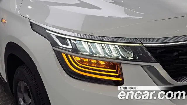 Kia Seltos — Фото автомобиля 7