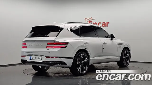 Genesis GV80 — Фото автомобиля 2