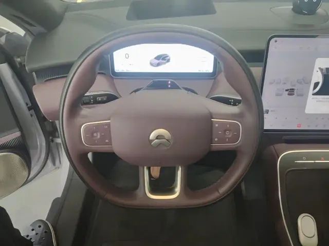 Nio ET5 Touring — Фото автомобиля 10