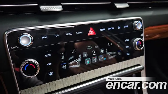 Genesis GV80 — Фото автомобиля 14