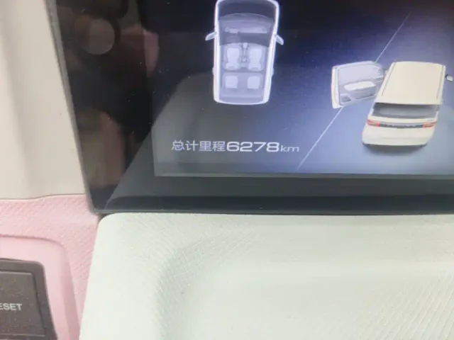 Wuling Hongguang Mini EV — Фото автомобиля 8