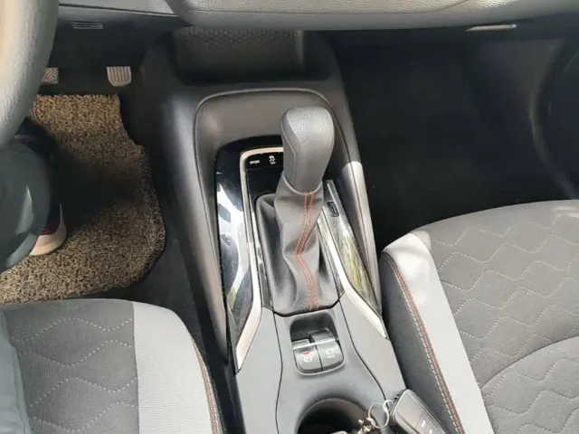 Toyota Corolla — Фото автомобиля 13