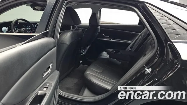 Hyundai AVANTE Новый Avante (CN7) — Фото автомобиля 11