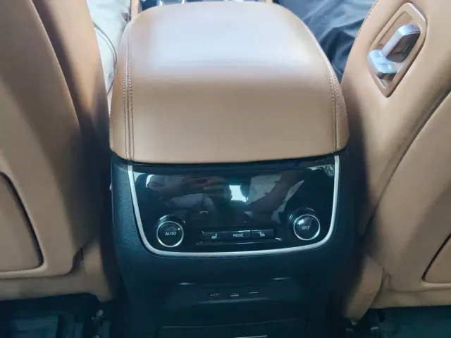 Li Auto ONE — Фото автомобиля 10