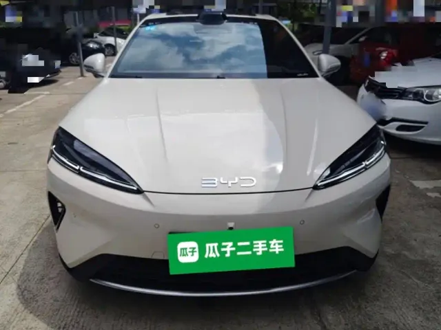 BYD Seal 07 DM-i — Фото автомобиля 2