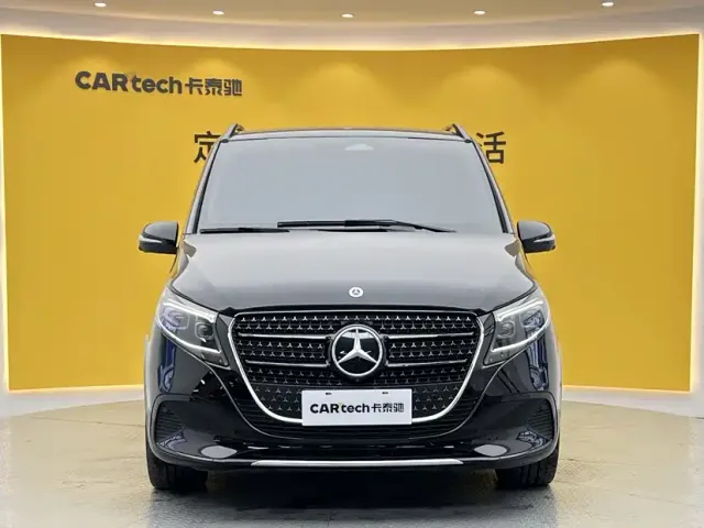 Mercedes-Benz Mercedes-Benz V-Class 2024 V 300 L Long Wheelbase Premium — Фото автомобиля 3