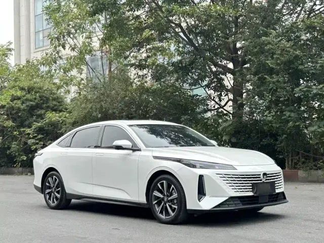 Changan Lamore — Фото автомобиля 23