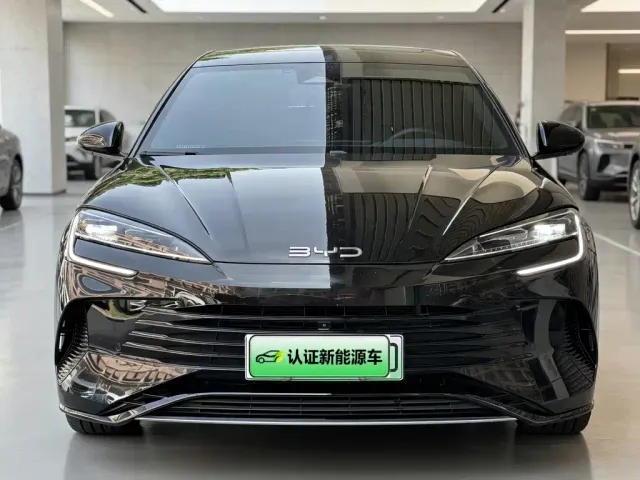 BYD Seal — Фото автомобиля 2