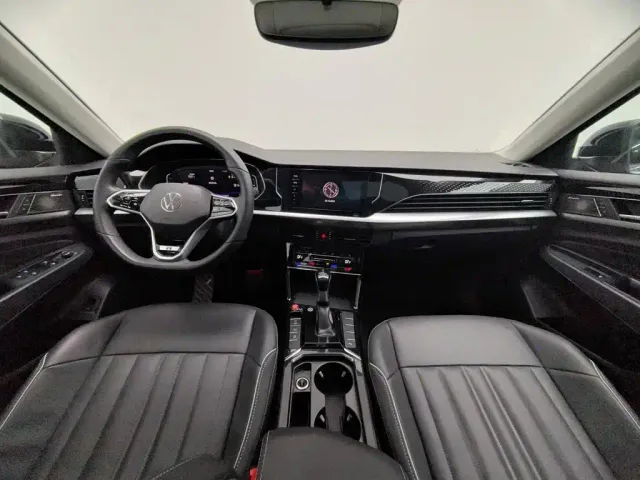 Volkswagen Passat — Фото автомобиля 5