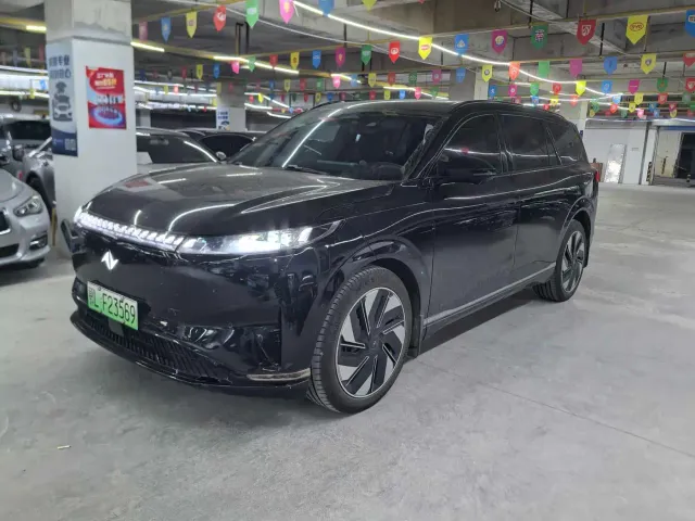 Фотография автомобиля — Dongfeng eπ 008