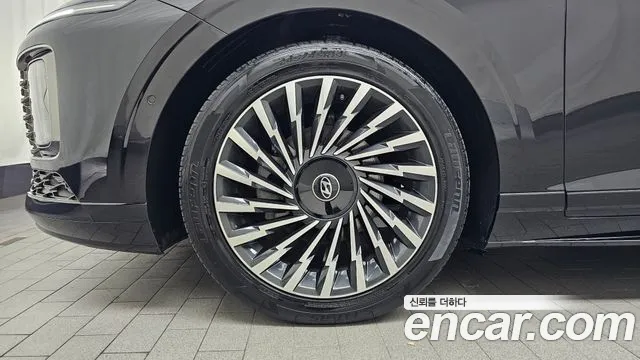 Hyundai Grandeur GN7 — Фото автомобиля 4