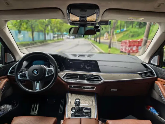 BMW X7 — Фото автомобиля 6