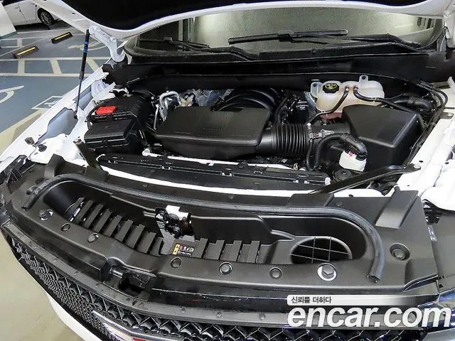 Cadillac Escalade Generation 5 — Фото автомобиля 18