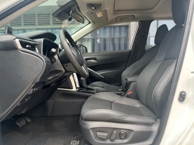 Toyota Frontlander 2023 2.0L Smart Hybrid Dual Engine Luxury Edition — Фото автомобиля 7
