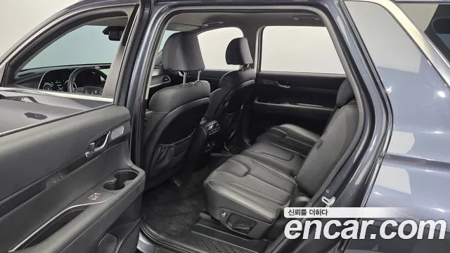 Hyundai Palisade Palisade Дизель 2.2 2WD — Фото автомобиля 11