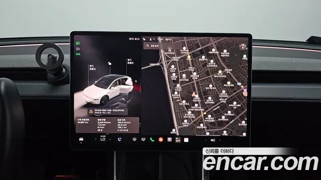 Tesla Model Y — Фото автомобиля 14