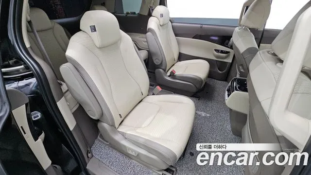 Kia Canival Carnival 4 поколение Дизель 9 мест Signature — Фото автомобиля 11
