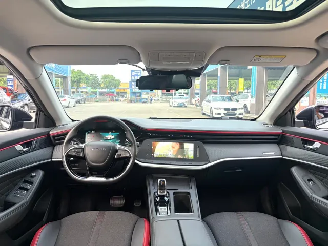 Dongfeng Yixuan MAX — Фото автомобиля 16