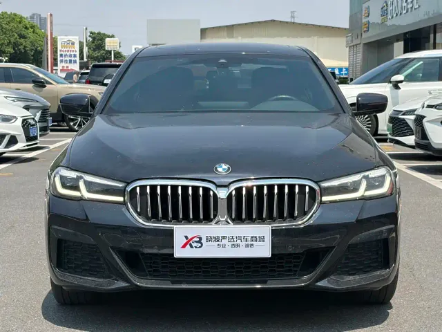 BMW 5 Series — Фото автомобиля 2