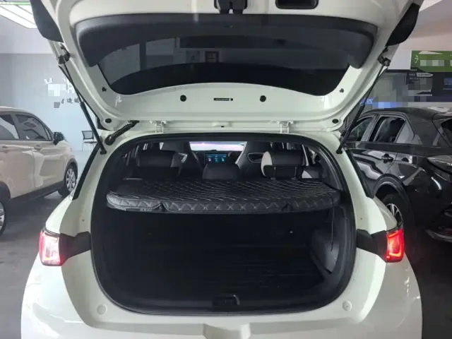 BYD Dolphin — Фото автомобиля 18