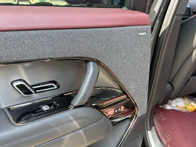 Land Rover Range Rover Sport — Фото автомобиля 13