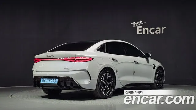 BYD Seal — Фото автомобиля 2