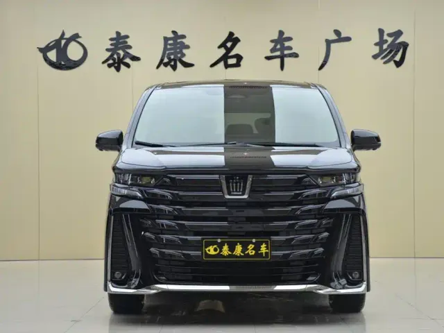Toyota Vellfire — Фото автомобиля 2