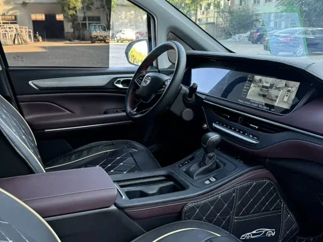 GAC Trumpchi M6 — Фото автомобиля 18
