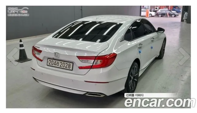 Honda Accord — Фото автомобиля 2