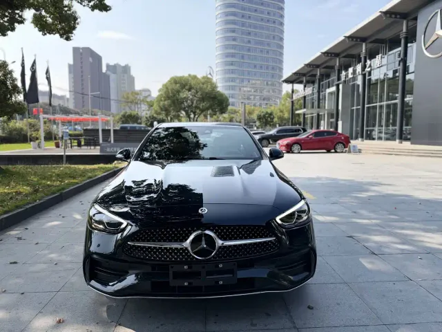 Mercedes-Benz C-Class — Фото автомобиля 2