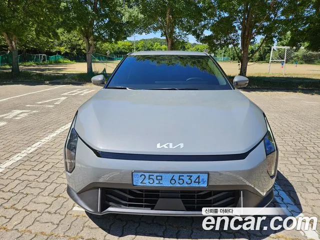 Kia EV4 — Фото автомобиля 8