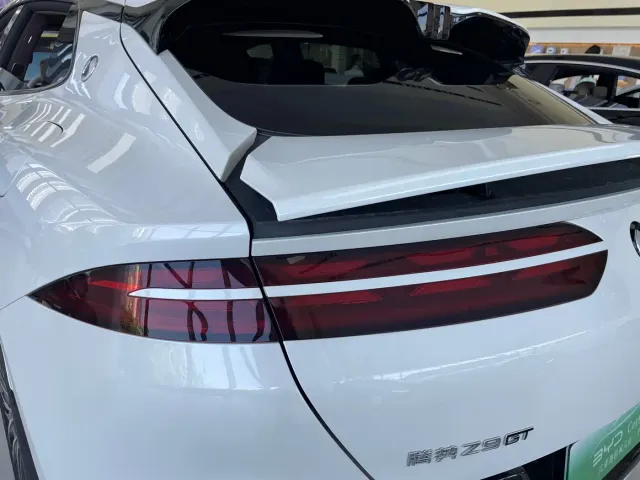 Denza Z9GT — Фото автомобиля 6