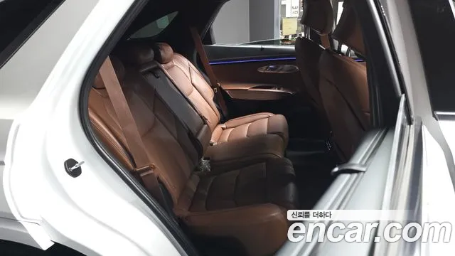 Genesis GV70 — Фото автомобиля 18