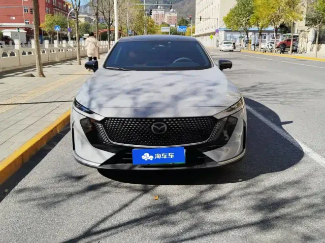 Mazda EZ-6 — Фото автомобиля 2