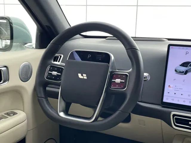 Li Auto L6 — Фото автомобиля 5