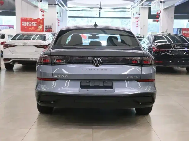 Volkswagen Lamando — Фото автомобиля 4