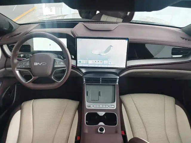 BYD Seal 07 DM-i — Фото автомобиля 9