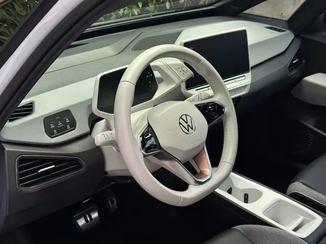 Volkswagen ID.3 — Фото автомобиля 10