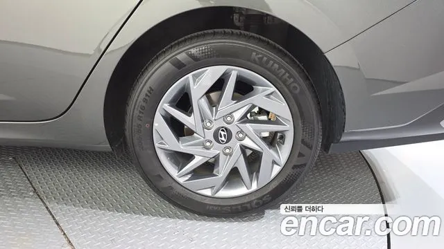 Hyundai Avante CN7 — Фото автомобиля 6