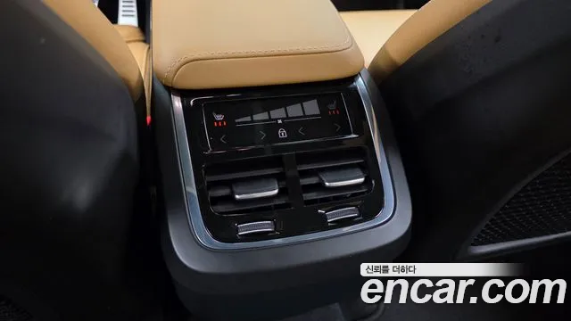 Volvo XC60 Generation 2 — Фото автомобиля 18