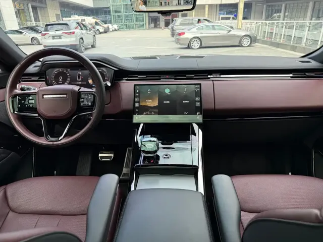 Land Rover Range Rover Sport — Фото автомобиля 12
