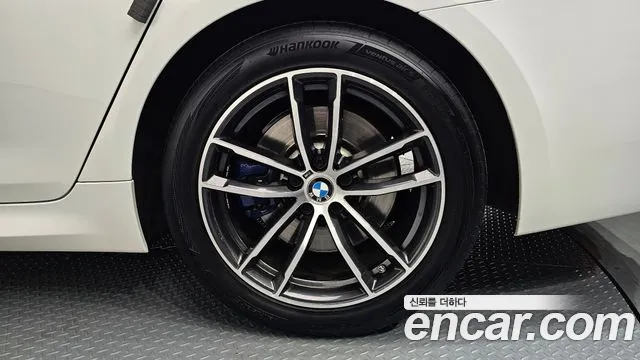 BMW 5 Series G30 — Фото автомобиля 6