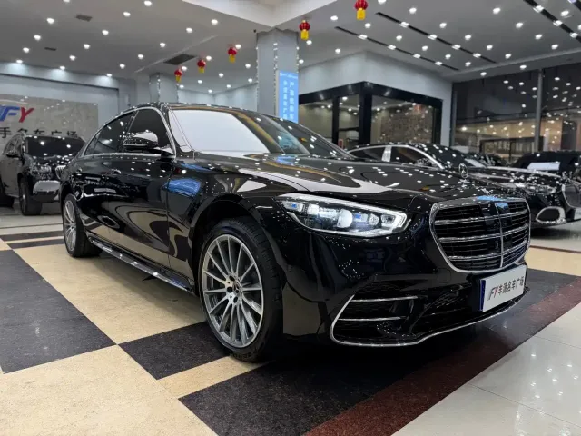 Mercedes-Benz S-Class — Фото автомобиля 3