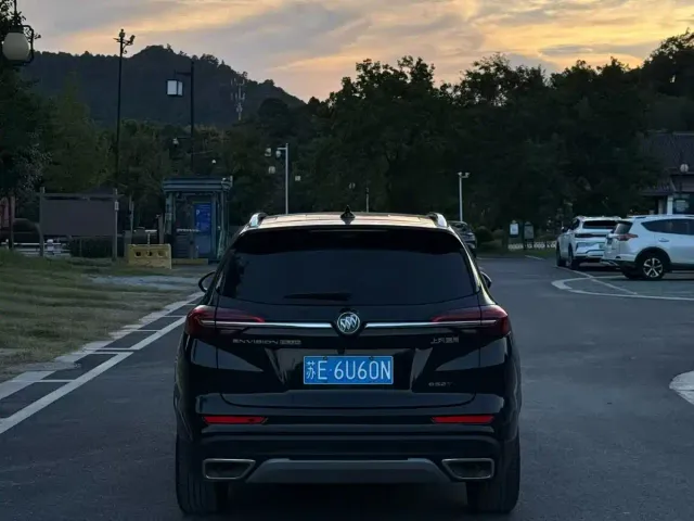 Buick Envision Plus — Фото автомобиля 8