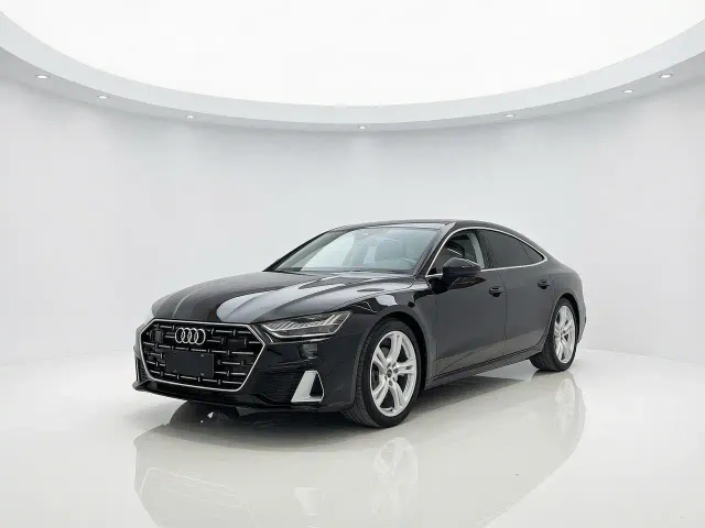 Фотография автомобиля — Audi A7L