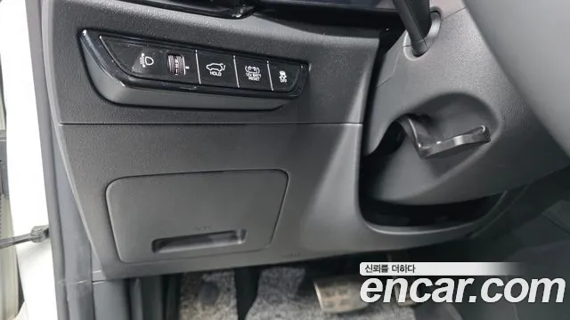 Kia Niro The All New — Фото автомобиля 24