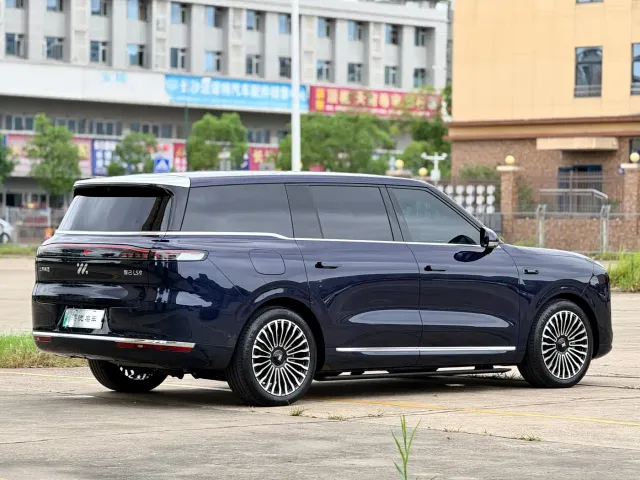 IM Motors LS9 — Фото автомобиля 7