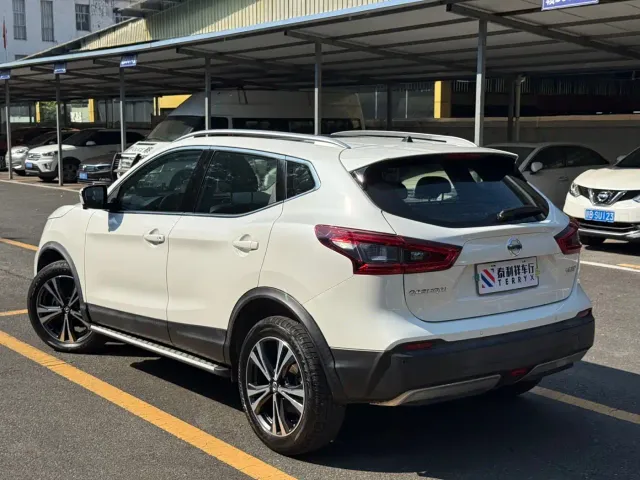 Nissan Qashqai — Фото автомобиля 6