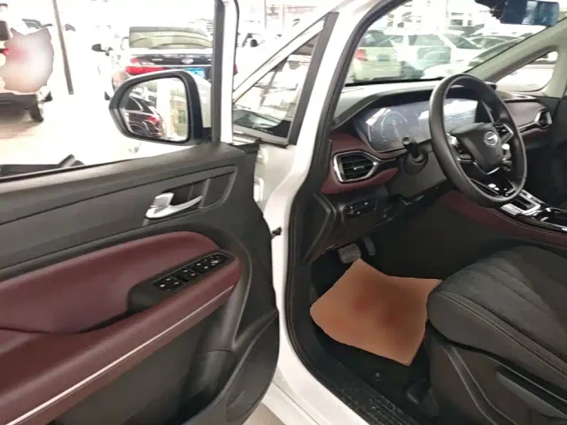 GAC Trumpchi M6 — Фото автомобиля 15